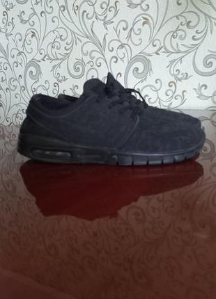 Кросівки nike