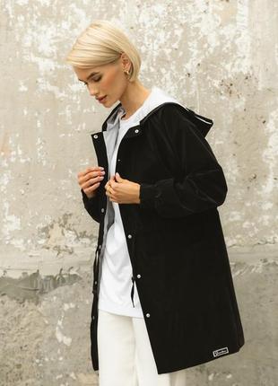Куртка-парка женская длинная водонепроницаемая с капюшоном черного цвета1 фото