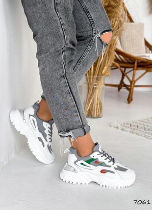 Белые кроссовки dual с серыми и цветными вставками7 фото