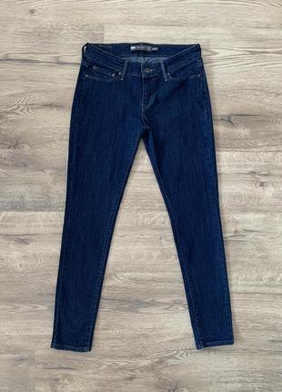 Темно-сині джинси скіні levis