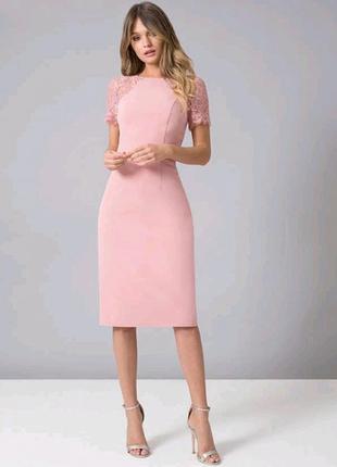 Нежное платье