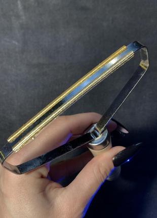 Щетка для удаления шерсти с деревянной ручкой