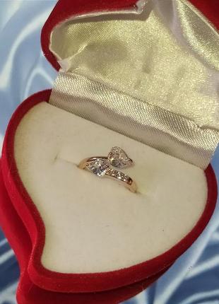 Кольцо "два сердца фианит навстречу" медзолото и цирконы - солидный подарок девушке. размер регулируется 16-194 фото