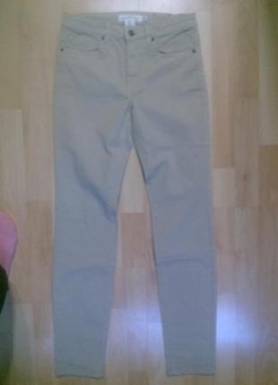 Фирменные джинсы