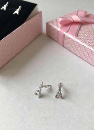 Сережки гвоздики "срібна ейфелева вежа" - стильний подарунок дівчині в подарунковому пакованні3 фото
