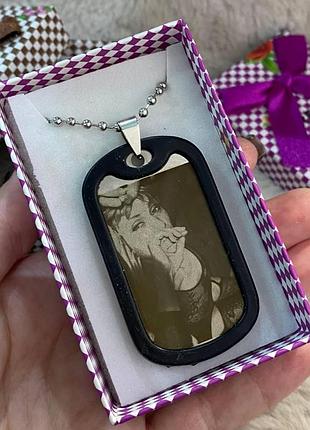 Солідний подарунок чоловікові, військовому - міцний сталевий жетон з персональним написом лазерним гравіюванням