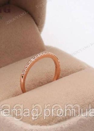Стильное кольцо "узкая дорожка цирконов в белом золоте" ювелирный сплав - оригинальный подарок девушке5 фото