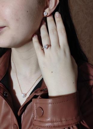 Набор "алмазные сердечки в золоте" - серьги, колье и ажурное кольцо - солидный подарок девушке в упаковке3 фото