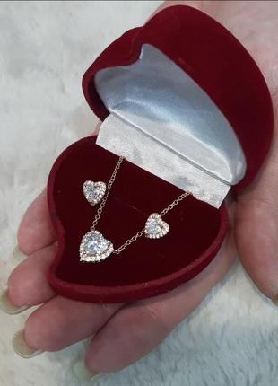 Елегантний подарунок дівчині - набір "алмазні сердечки медзолото" кольє та сережки в оксамитовому футлярі