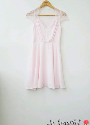 Ніжне зефирное сукню із круживом рожеве плаття нарядне