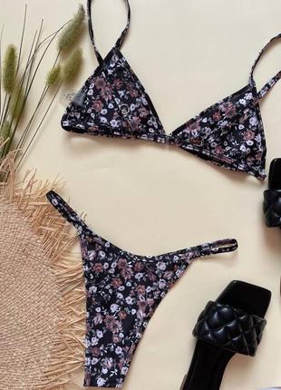 Раздельный купальник бикини с цветочным принтом