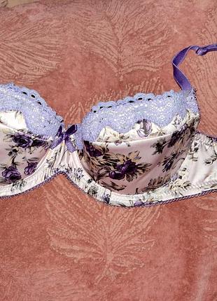 Бюстгальтер