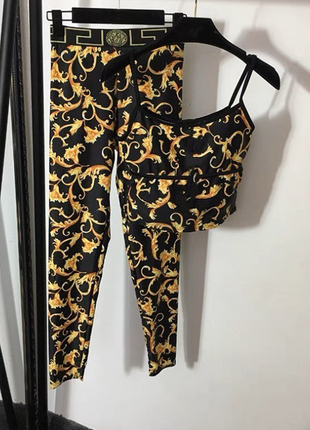 Костюм для спорта versace топ и лосины, новые в наличии