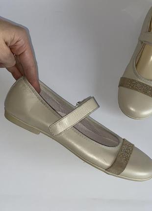 Melanie жіночі шкіряні туфлі балетки 38-й розмір6 фото