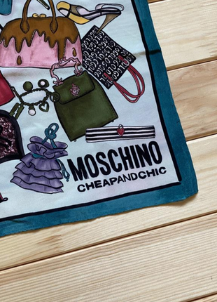 Шелковый платок moschino cheap and chic (шелк)2 фото