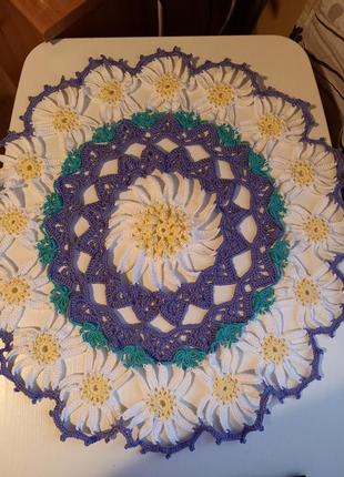 В'язана серветка"ромашки"