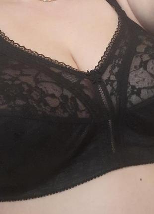 Шикарний бюстгальтер. на бірці 85d, 90d, 100d