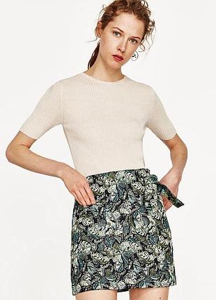 Красива оригигальная міні спідниця з жакарда zara
