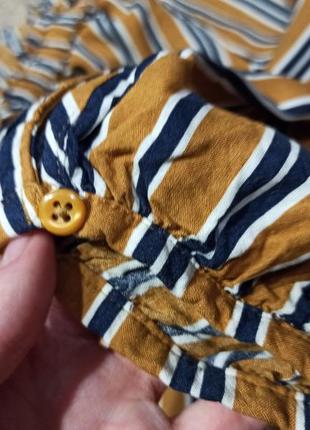 Стильная блуза цвета охры в полоску на плече с рукавом 3/45 фото