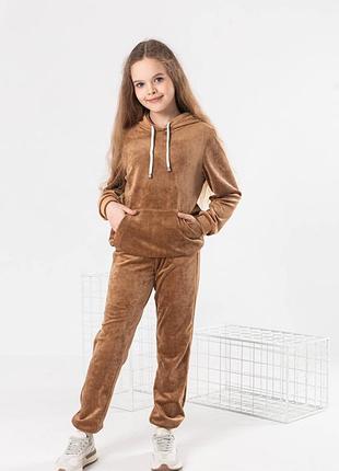 Костюм для девочки велюровый