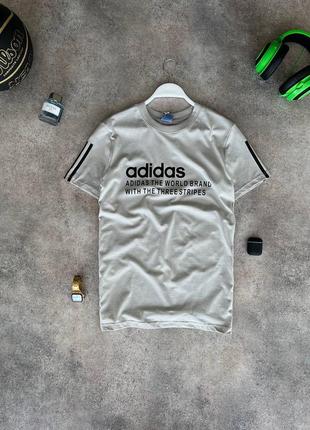 Футболка adidas