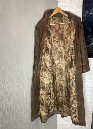 Винтажный кожаный плащ в стиле 90-х утепленный плащ maddox, l