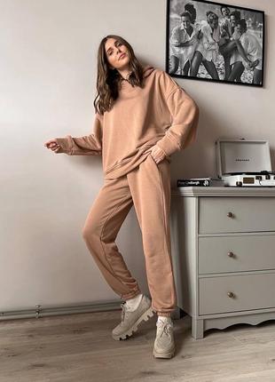 Спортивный костюм капучино