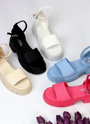 Стильные босоножки4 фото