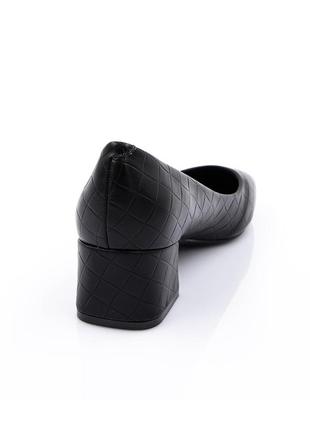 Туфли на каблуках с квадратным носком черные бежевые3 фото