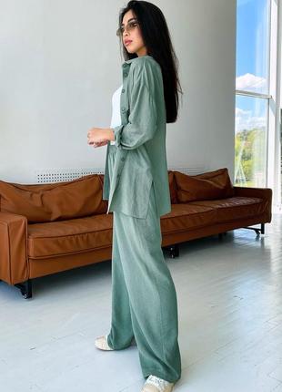 Женский легкий красивый весенний оливковый костюм рубашка и брюки5 фото
