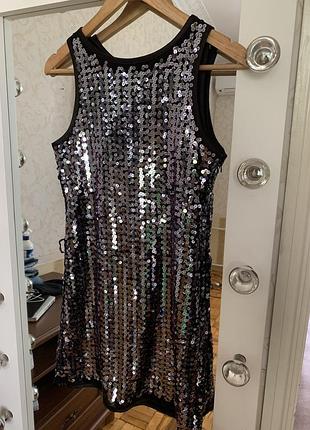Платье в пайетки