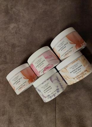 Скраб для тіла natural beauty exfoliating body scrub  від victoria's secret