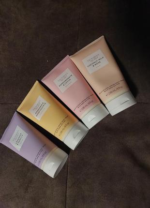 Крем-гель для душу з натуральної лінійки natural beauty body care від victoria's secret