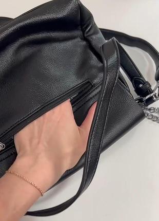 Черная, удобная, вместительная сумка + длинный регулируемый ремешок.5 фото