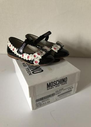 Детские туфли moschino4 фото