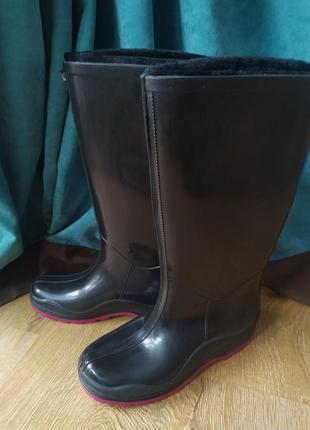 Резиновые ботинки для дождя1 фото