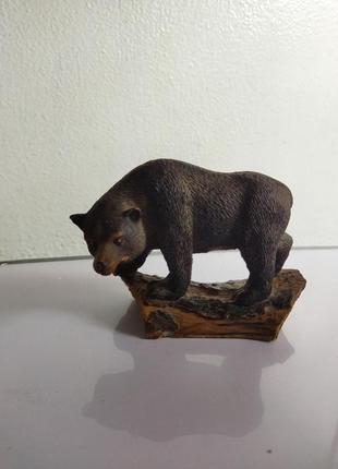 Статуэтка медведь