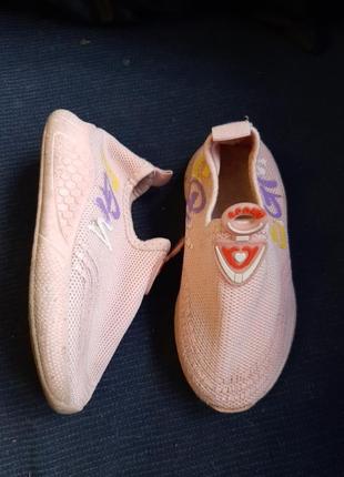 Легкі кросівки 16 см