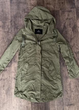 Куртка ветровка