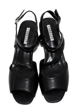Черные женские босоножки на среднем каблуке2 фото