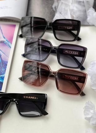 Окуляри в стилі chanel