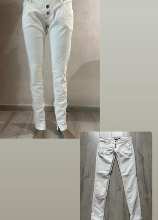 Стильні білі джинси штани1 фото