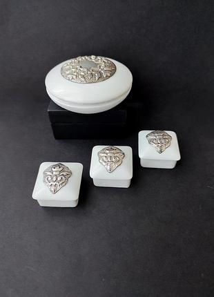 Старинные редкие фарфоровые шкатулки limoges royal porcelain, франция лимож.