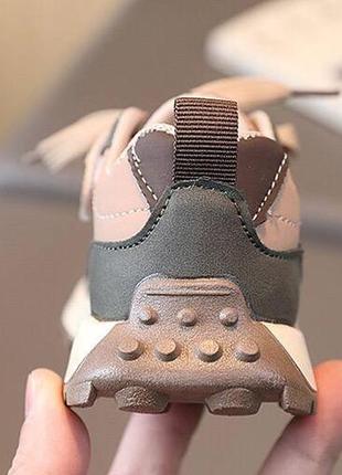 Кроссовки детские 9