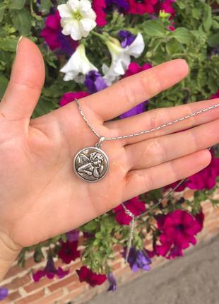 Кольє на подарунок