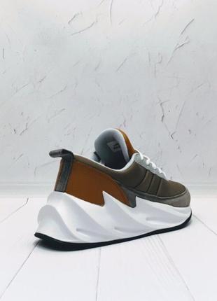 Мужские кроссовки adidas shark brown white / smb3 фото