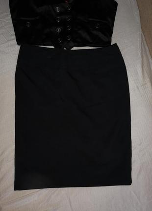 Черная юбка с разрезом 48-50р. e-vie