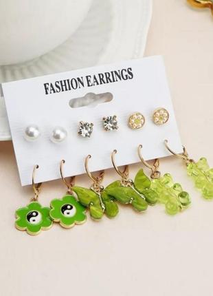 Набір серединки сережки з метеликами гвоздики стильні модні трендові сережки з мишками інь янь серединки зеление4 фото