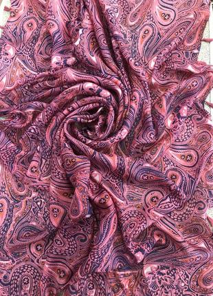 Прелестный воздушный платок с кисточками из натурального шелка