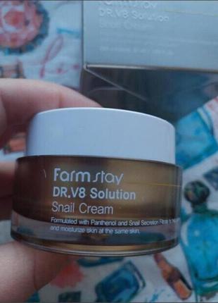 Крем для лица farm stay dr v8 solution snail cream омолаживающий с пантенолом и муцином улитки,